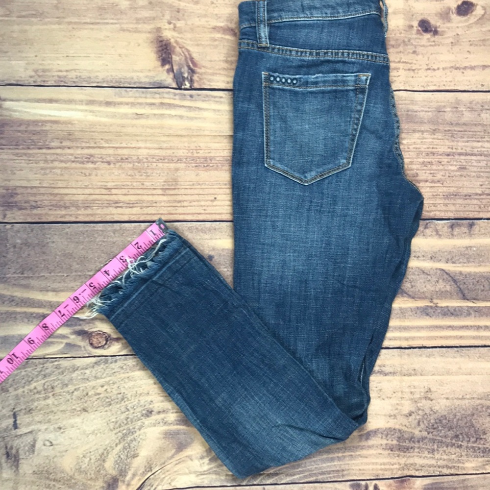 (D) Blue jeans blanknyc